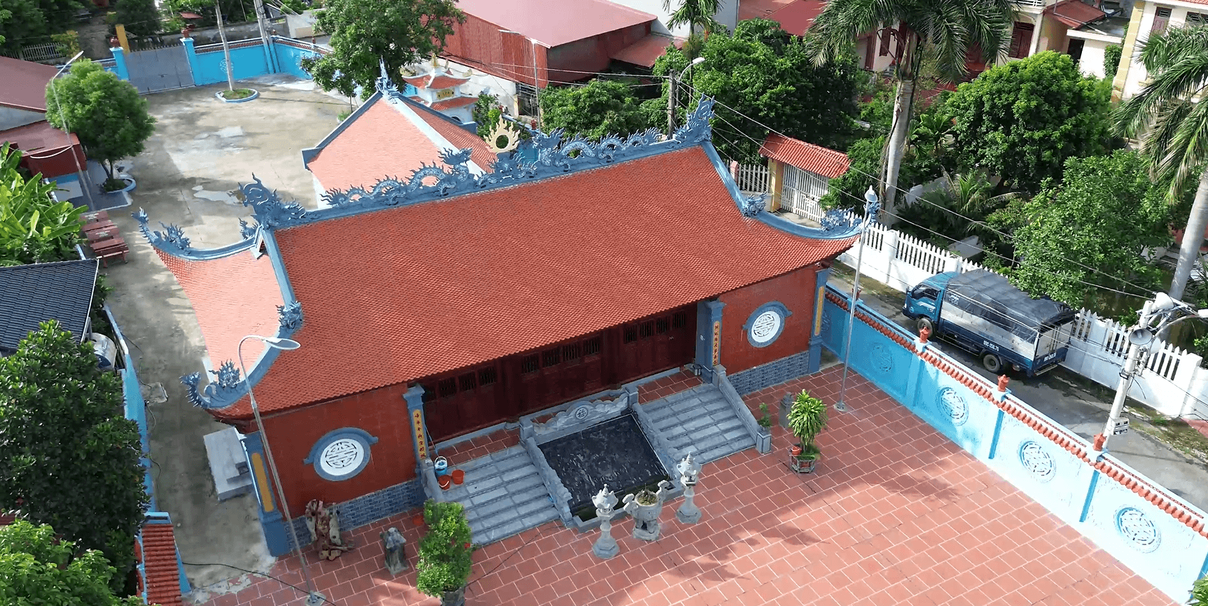 Đình Đạo Sử